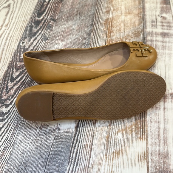 Tory Burch Lowell 2 leather blonde size 9 1/2 M - Picture 2 of 4